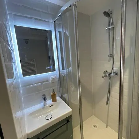 Center Apartment Paris